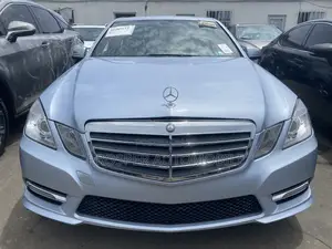 Mercedes-Benz E350 Base 4Matic Sedan AWD (3.5L 6cyl 7A) 2013 Blue