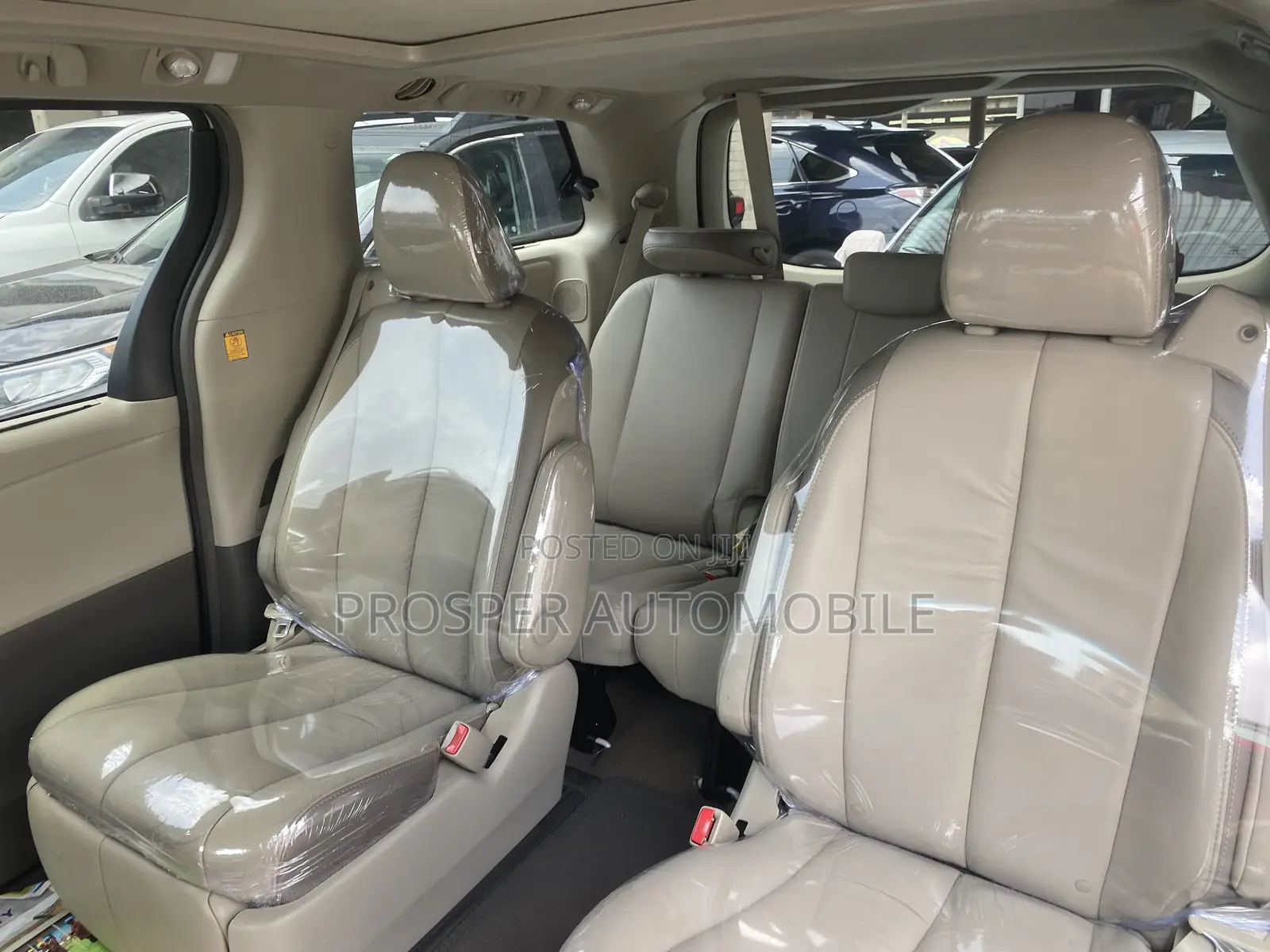 Toyota Sienna Limited 7 Passenger 2012 White