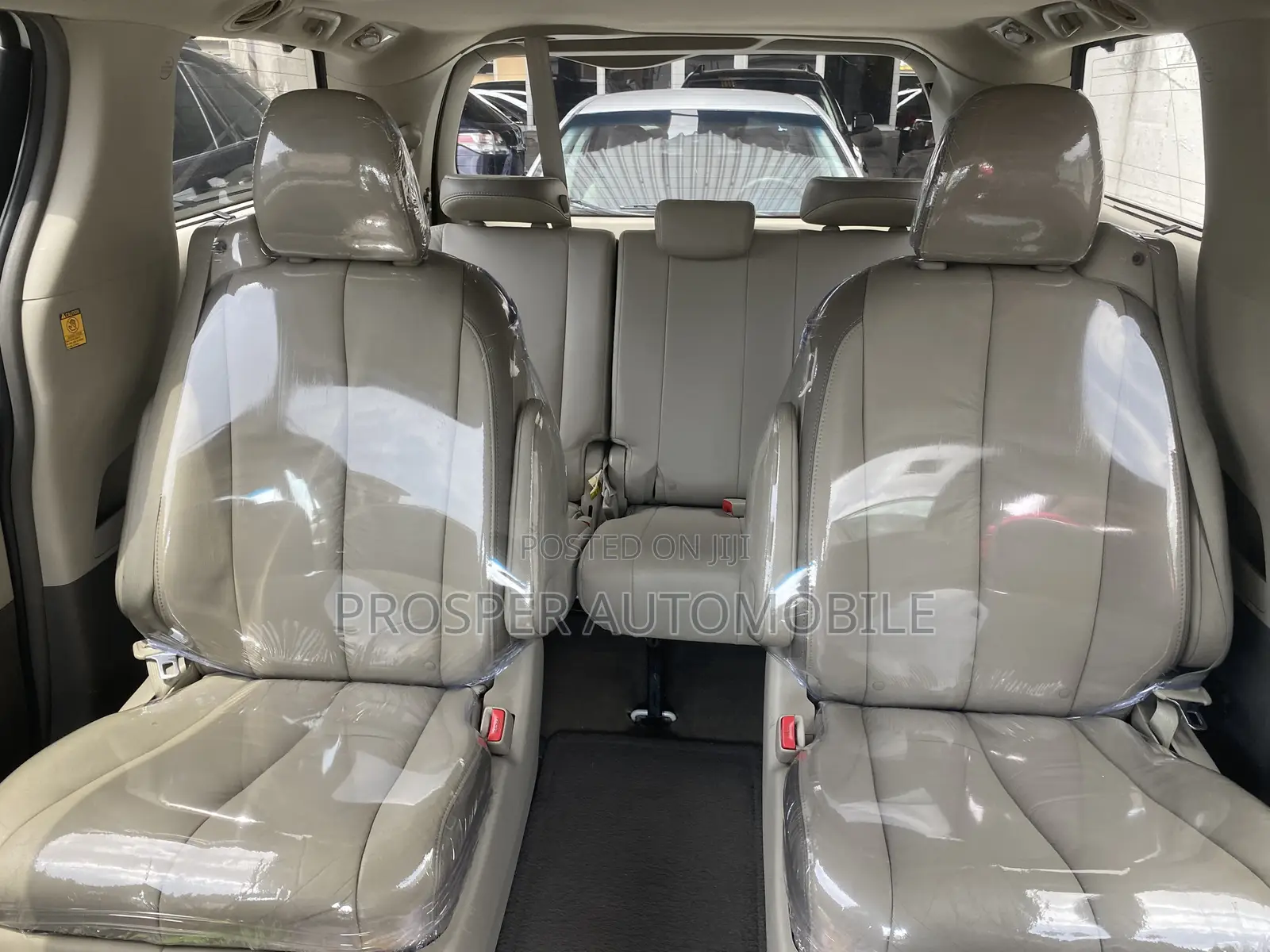 Toyota Sienna Limited 7 Passenger 2012 White