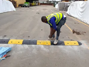 Speed Bump 100cmx35cmx5cm