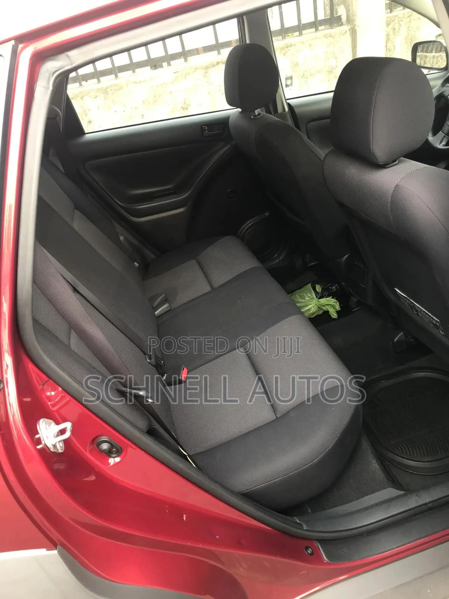 Pontiac Vibe Automatic 2004 Red