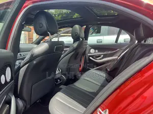 Mercedes-Benz E300 2019 Red