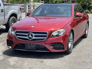 Mercedes-Benz E300 2019 Red