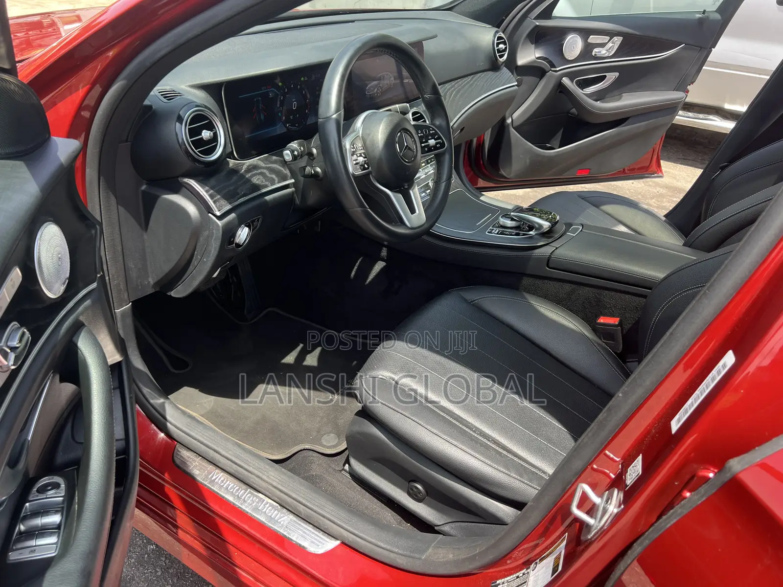 Mercedes-Benz E300 2019 Red