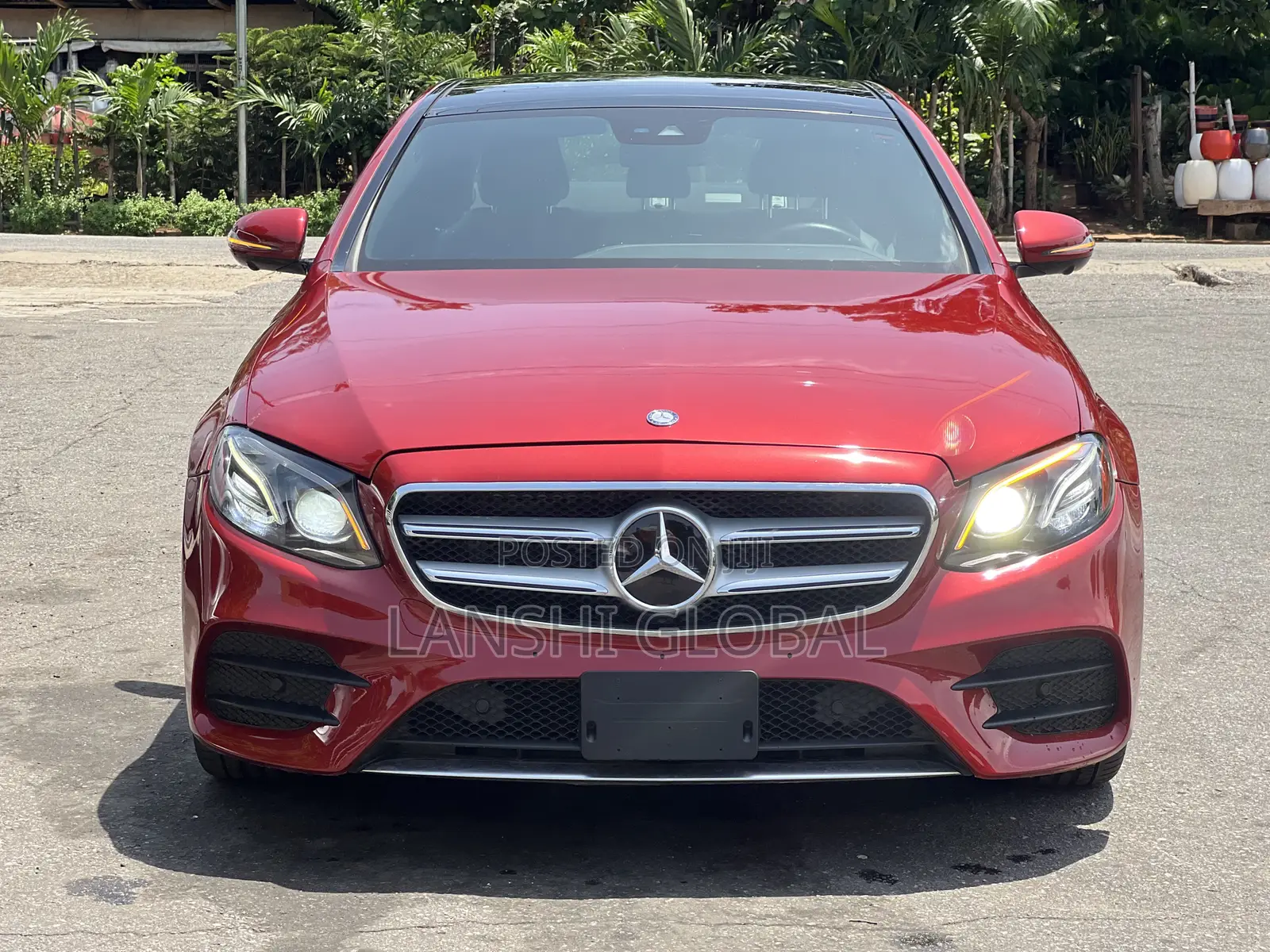 Mercedes-Benz E300 2019 Red