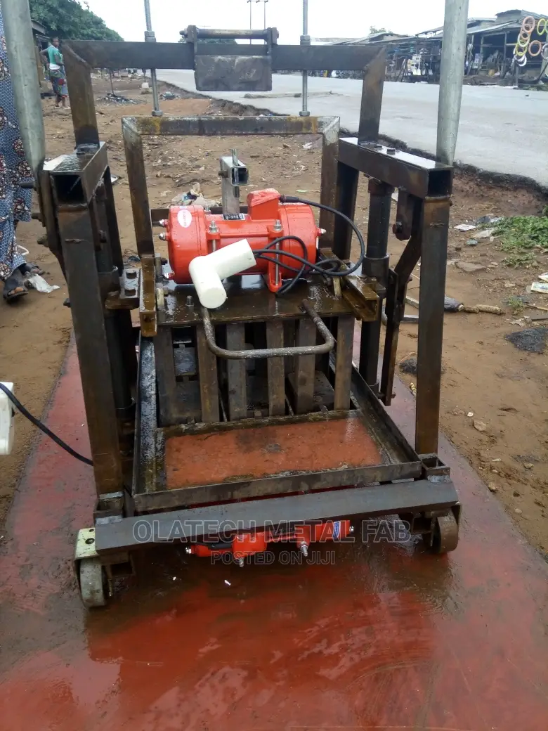 Concrete Block Making Machine