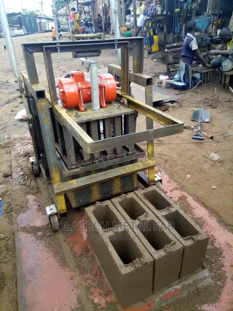 Concrete Block Making Machine