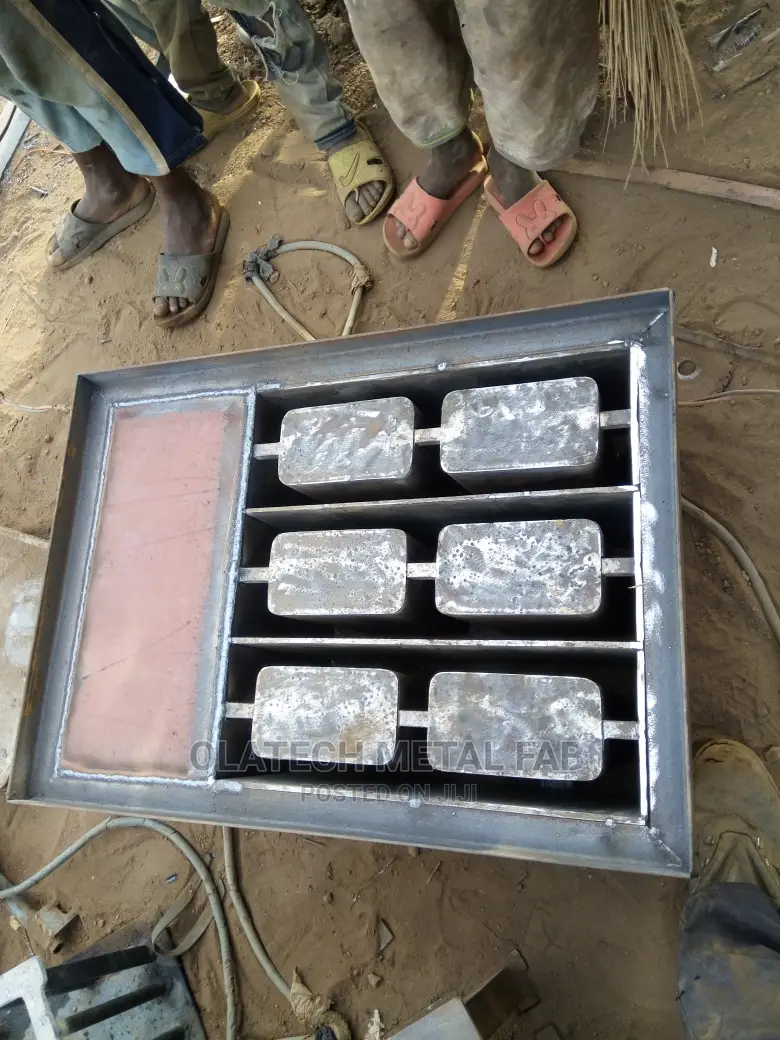 Concrete Block Making Machine