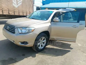 Toyota Highlander V6 2009 Gold