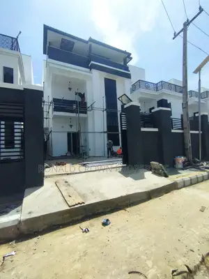 4bdrm Duplex in Ago Palace for sale