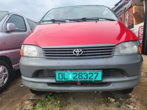 Toyota HiAce 2007 Red