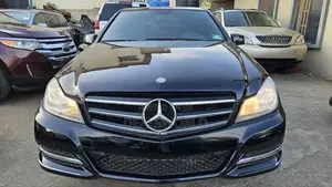 Mercedes-Benz C300 Sport 4Matic Sedan AWD (3.5L 6cyl 7A) 2013 Black