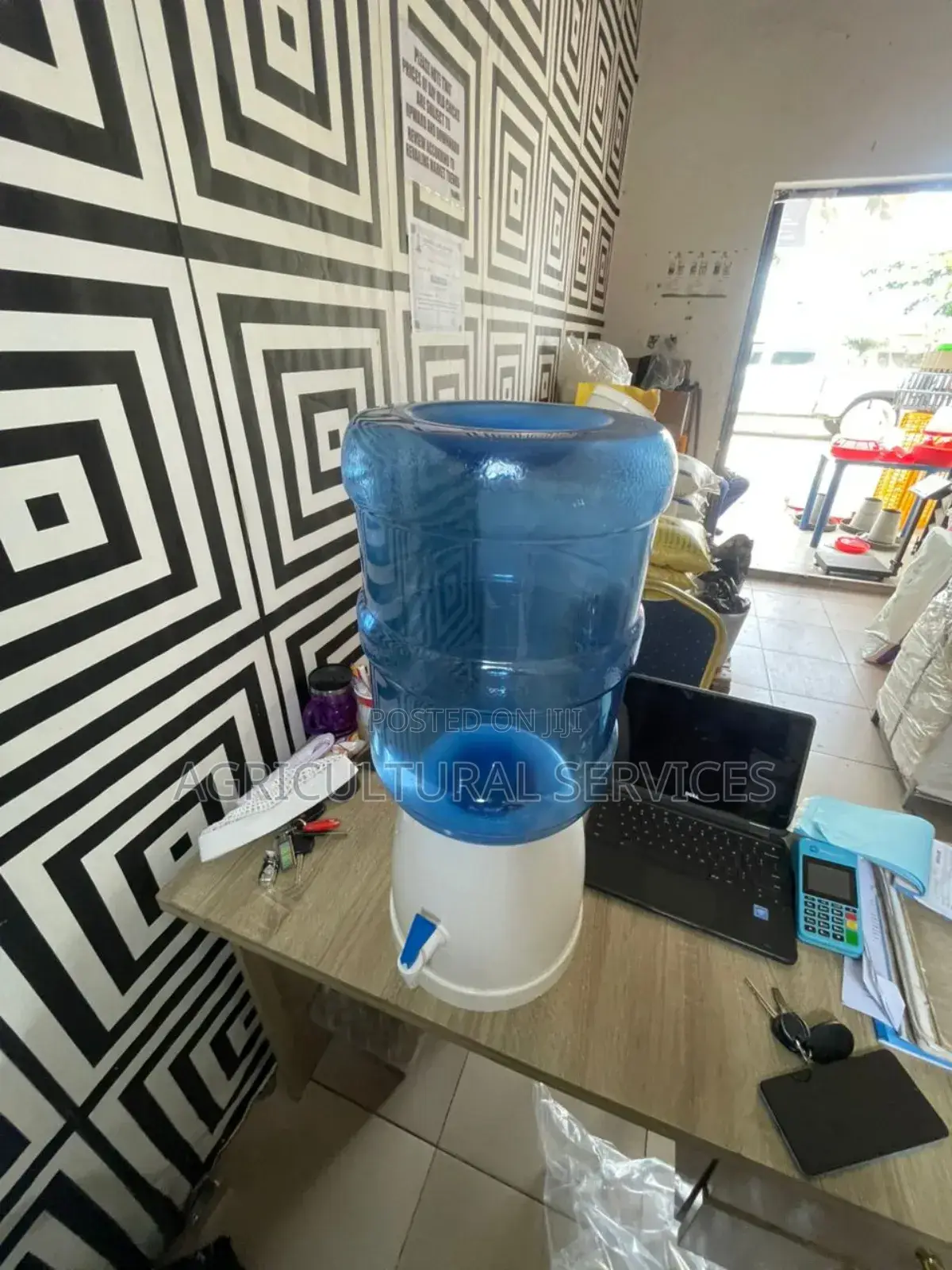 Manual Water Dispenser