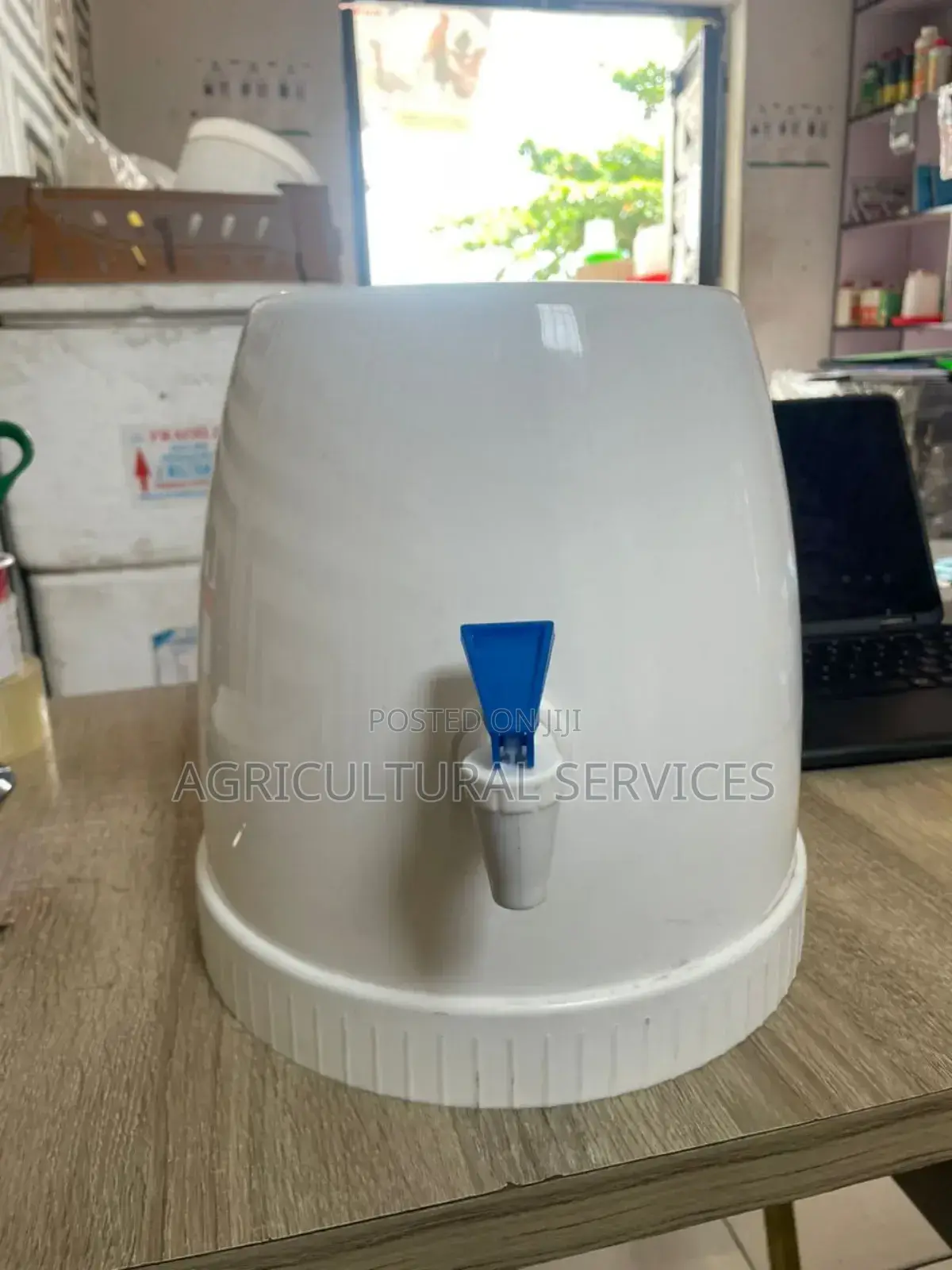 Manual Water Dispenser