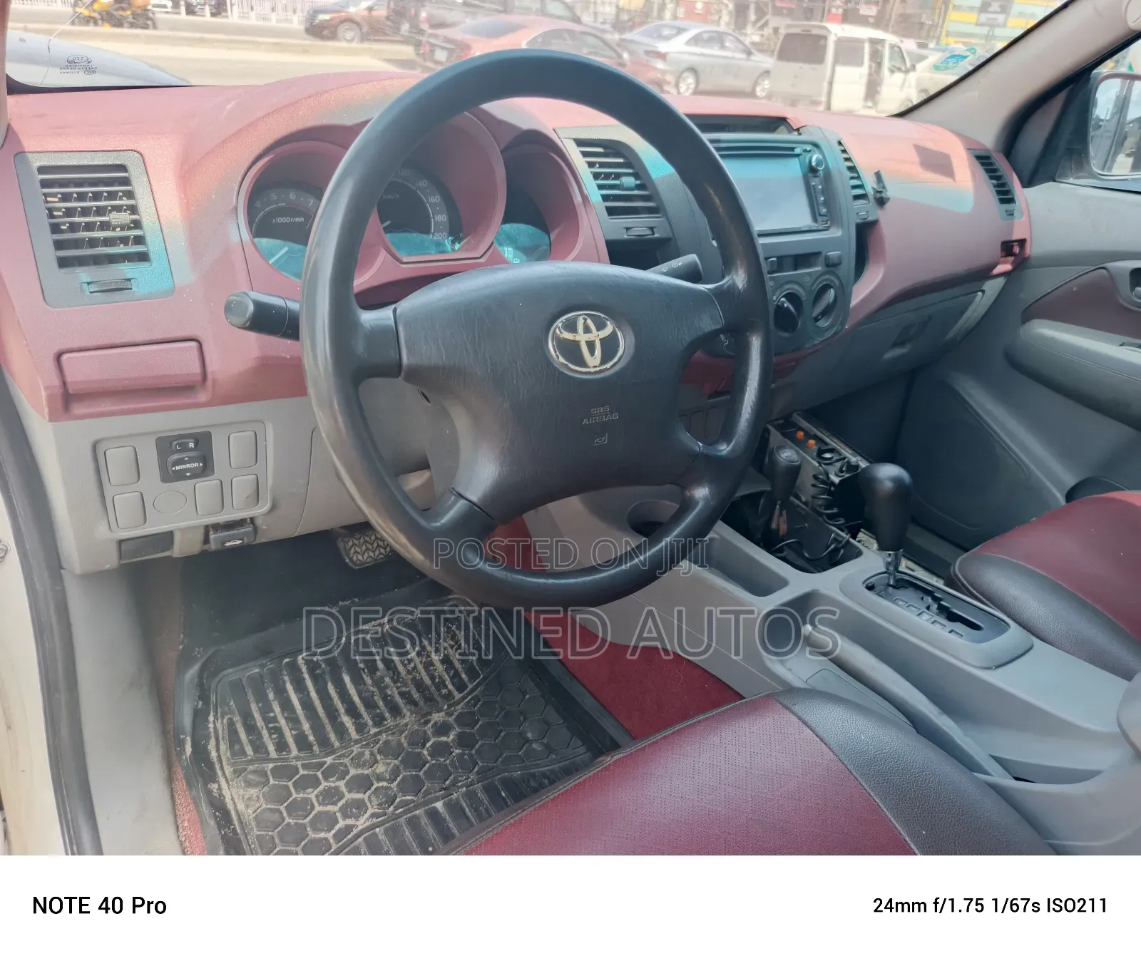 Toyota Hilux 2013 White
