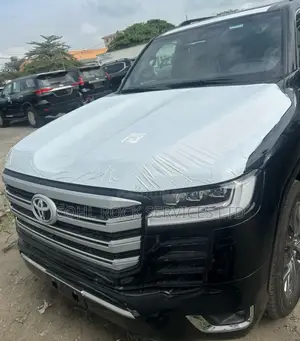 New Toyota Land Cruiser 2025 Black