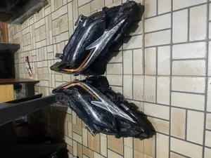Head Lamp Es 350 2018 Three Torch