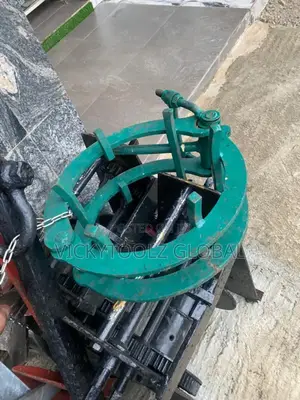 Manual Cage Pipe Clamp (10")