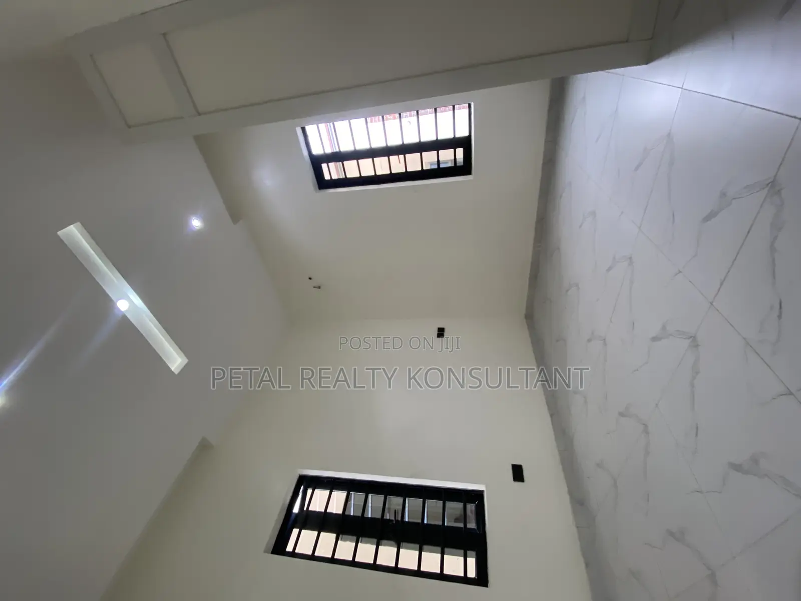 Furnished 5bdrm Duplex in Olokonla, Ajah for sale