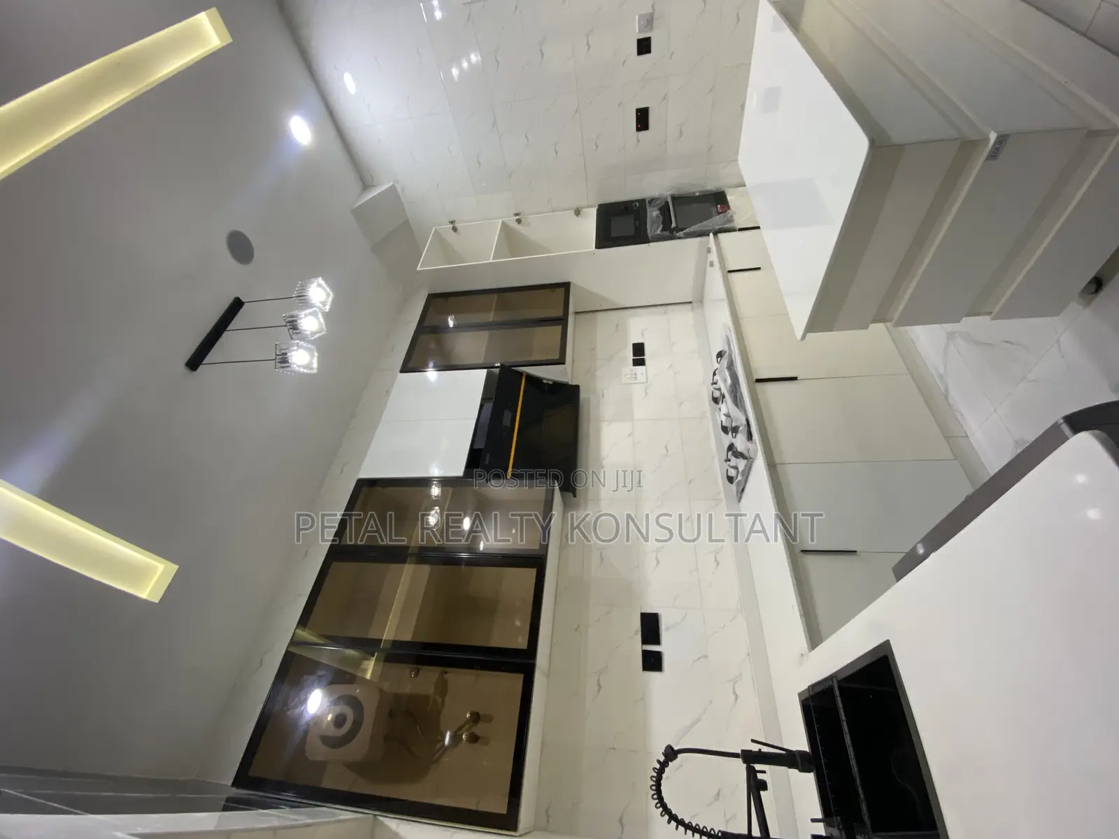 Furnished 5bdrm Duplex in Olokonla, Ajah for sale