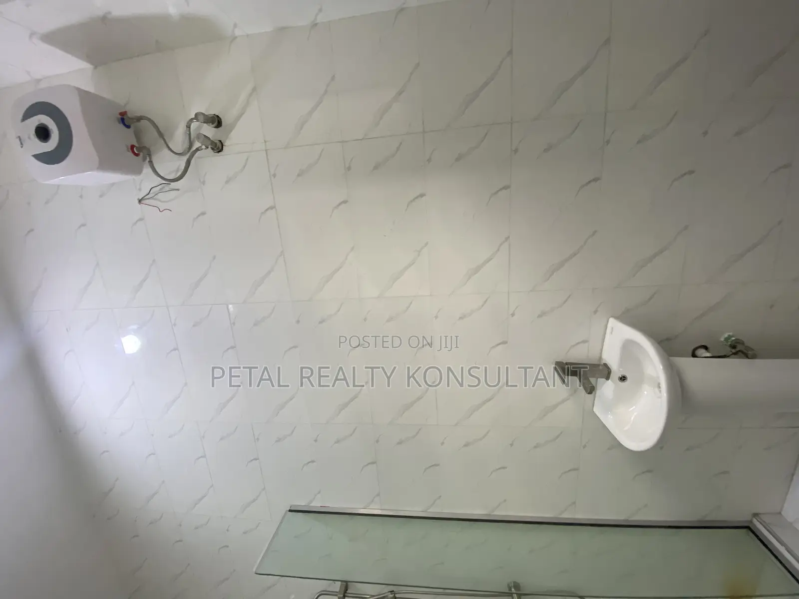 Furnished 5bdrm Duplex in Olokonla, Ajah for sale