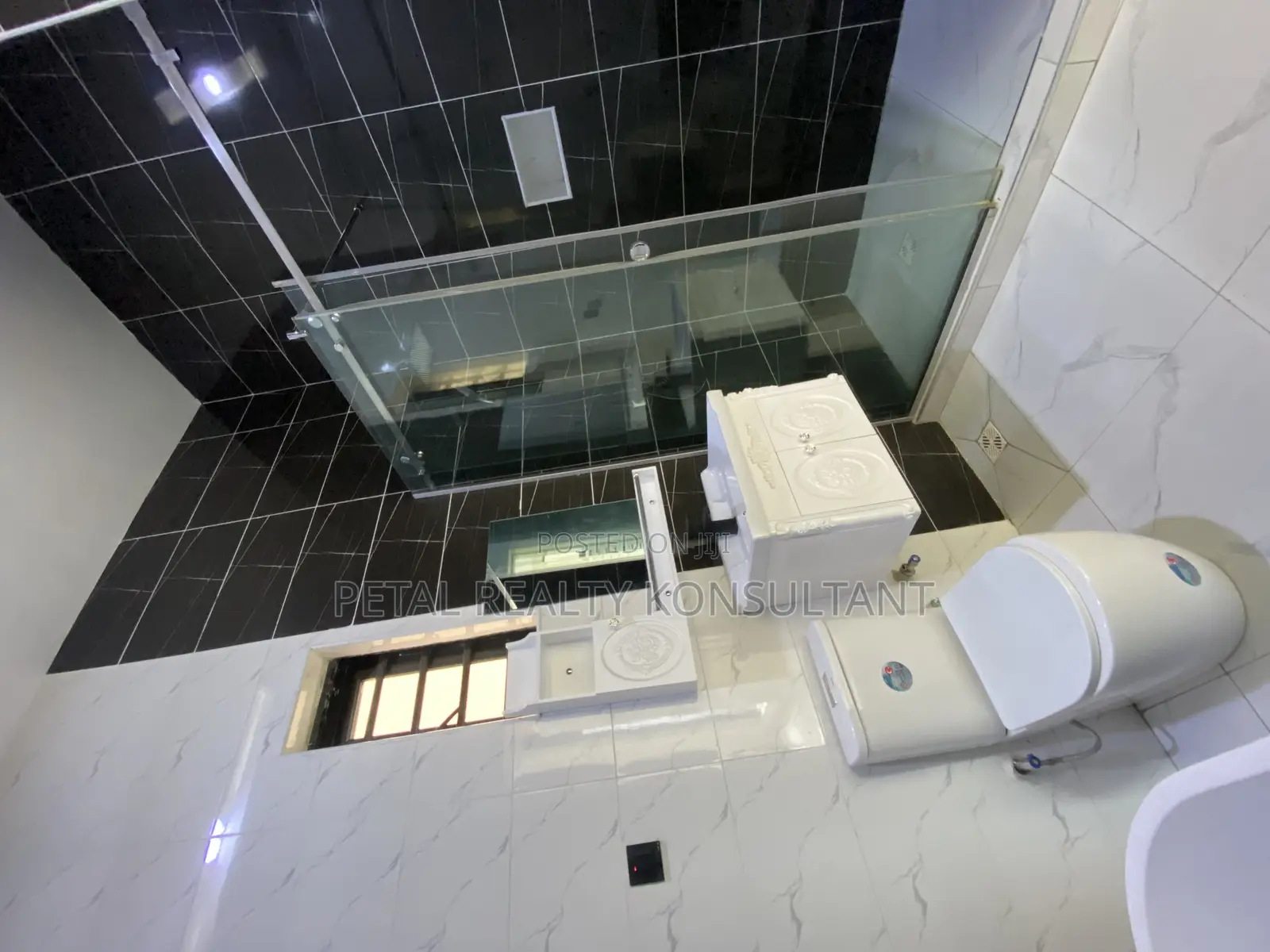 Furnished 5bdrm Duplex in Olokonla, Ajah for sale