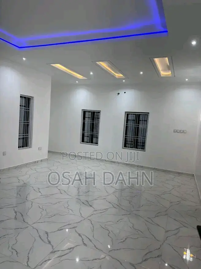 4bdrm Mansion in Kaduna / Kaduna State for rent