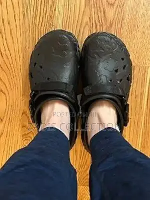 MTN Crocks Black