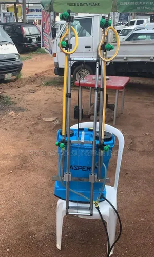 Rechargeable Sprayer With Extension Pole