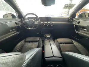 Mercedes-Benz CLA-Class CLA 250 4MATIC Sedan 2021 Yellow