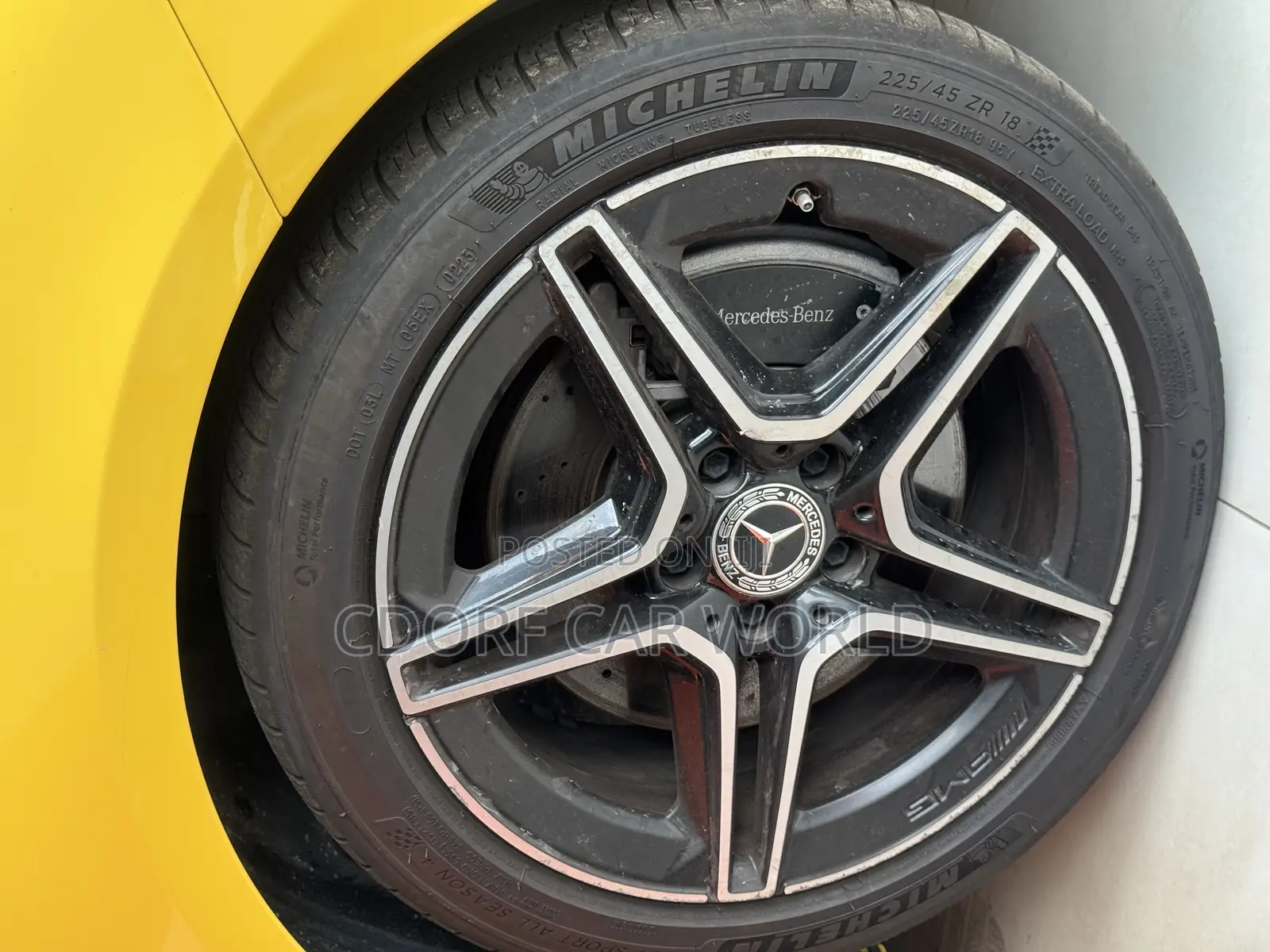 Mercedes-Benz CLA-Class CLA 250 4MATIC Sedan 2021 Yellow