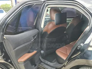 Toyota Camry XLE V6 FWD 2020 Black