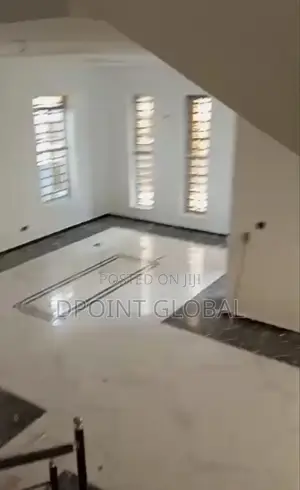 5bdrm Duplex in Royal Pine, Lekki for rent