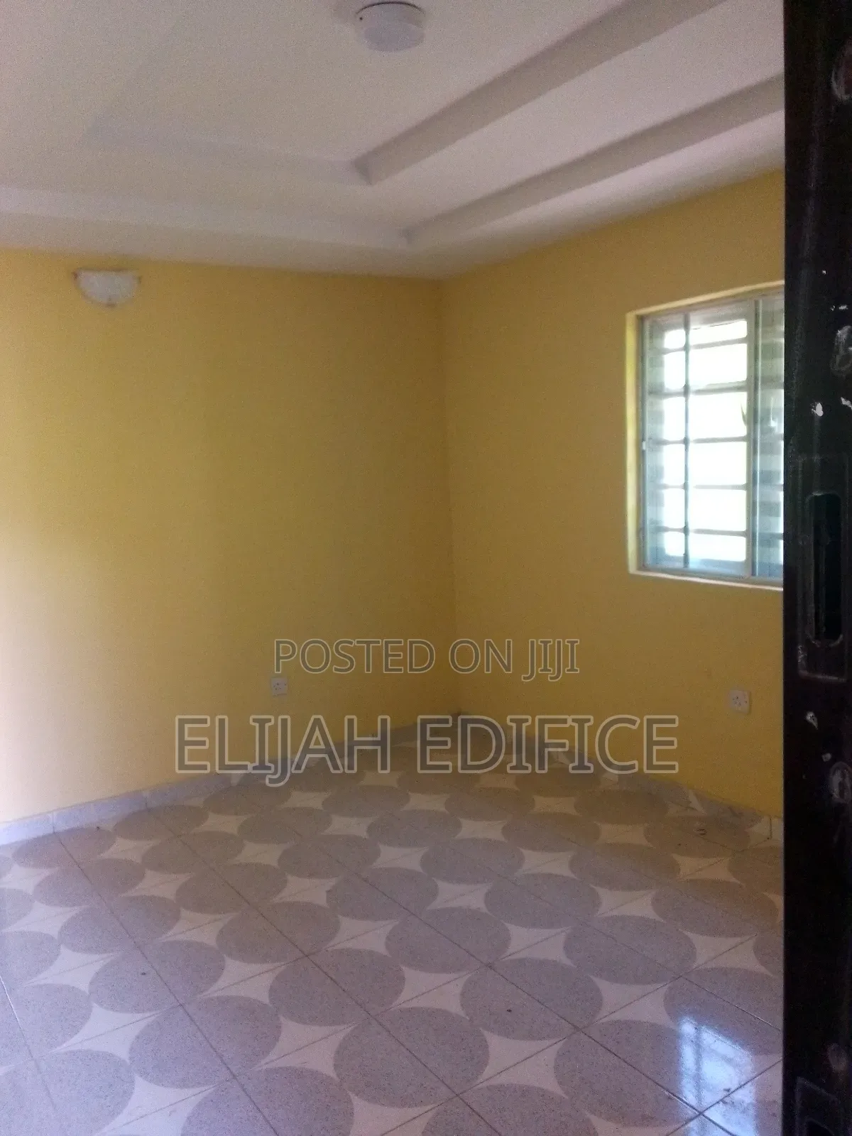 Furnished Studio Apartment in First Gate, Ikorodu Garage for rent