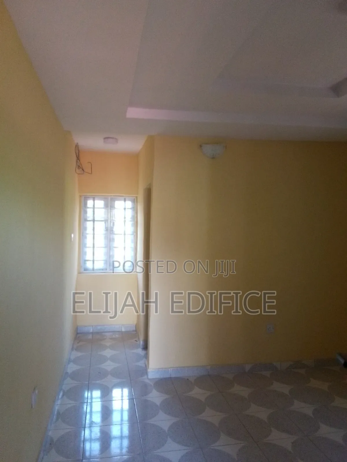 Furnished Studio Apartment in First Gate, Ikorodu Garage for rent