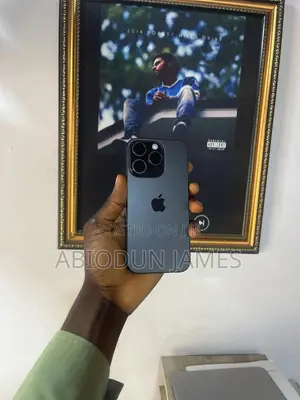 Apple iPhone 16 Pro 128 GB Blue