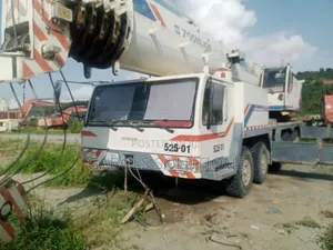 150tons Zoomlion Motor Crane