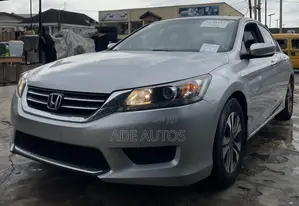 Honda Accord Sport 4dr Sedan FWD (2.4L 4cyl 2A) 2013 Silver