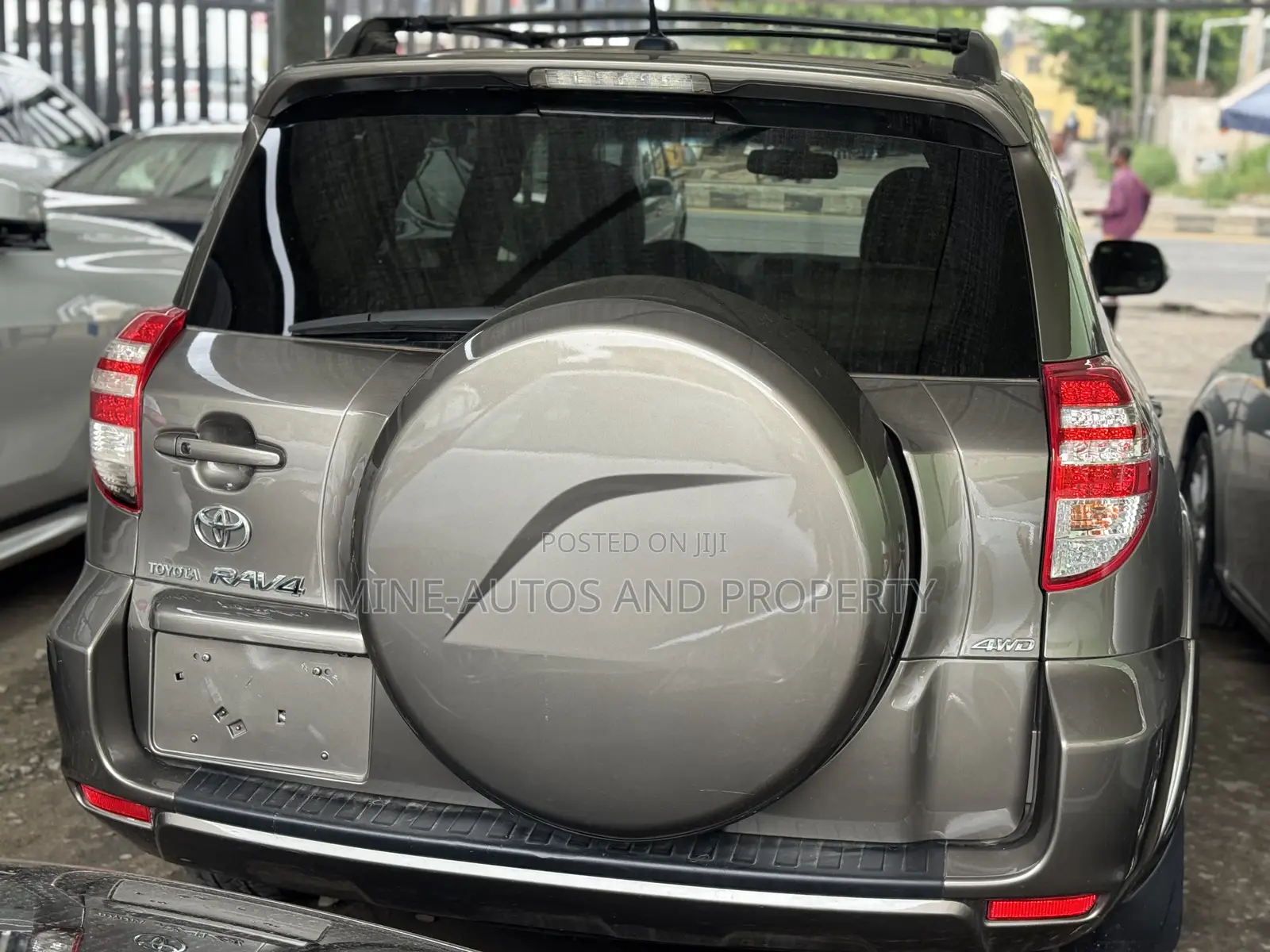 Toyota RAV4 Limited V6 2009 Gray