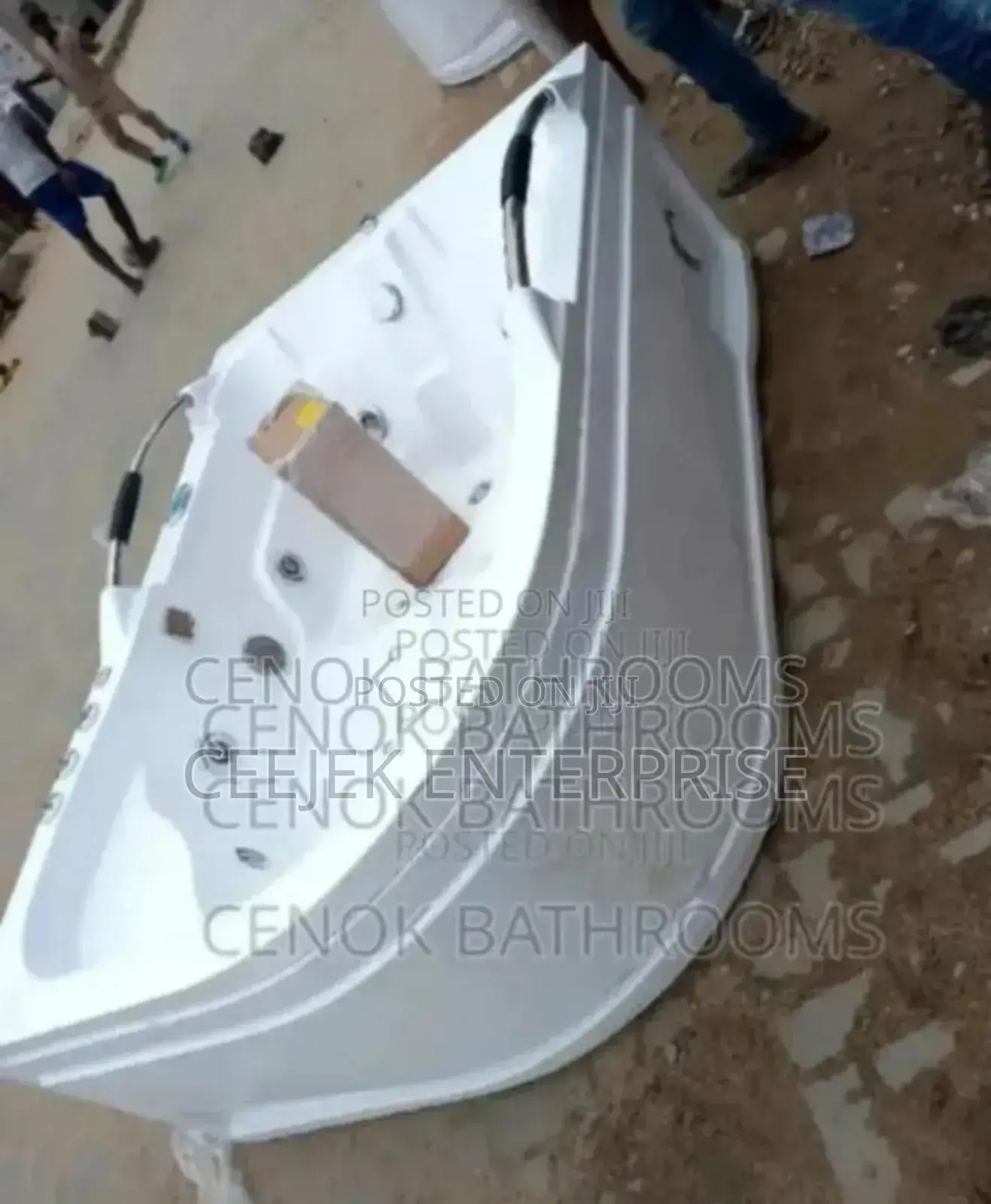 Executive White Double Jacuzzi