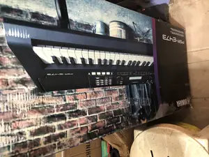 Yahama Digital Keyboard PSR-E473