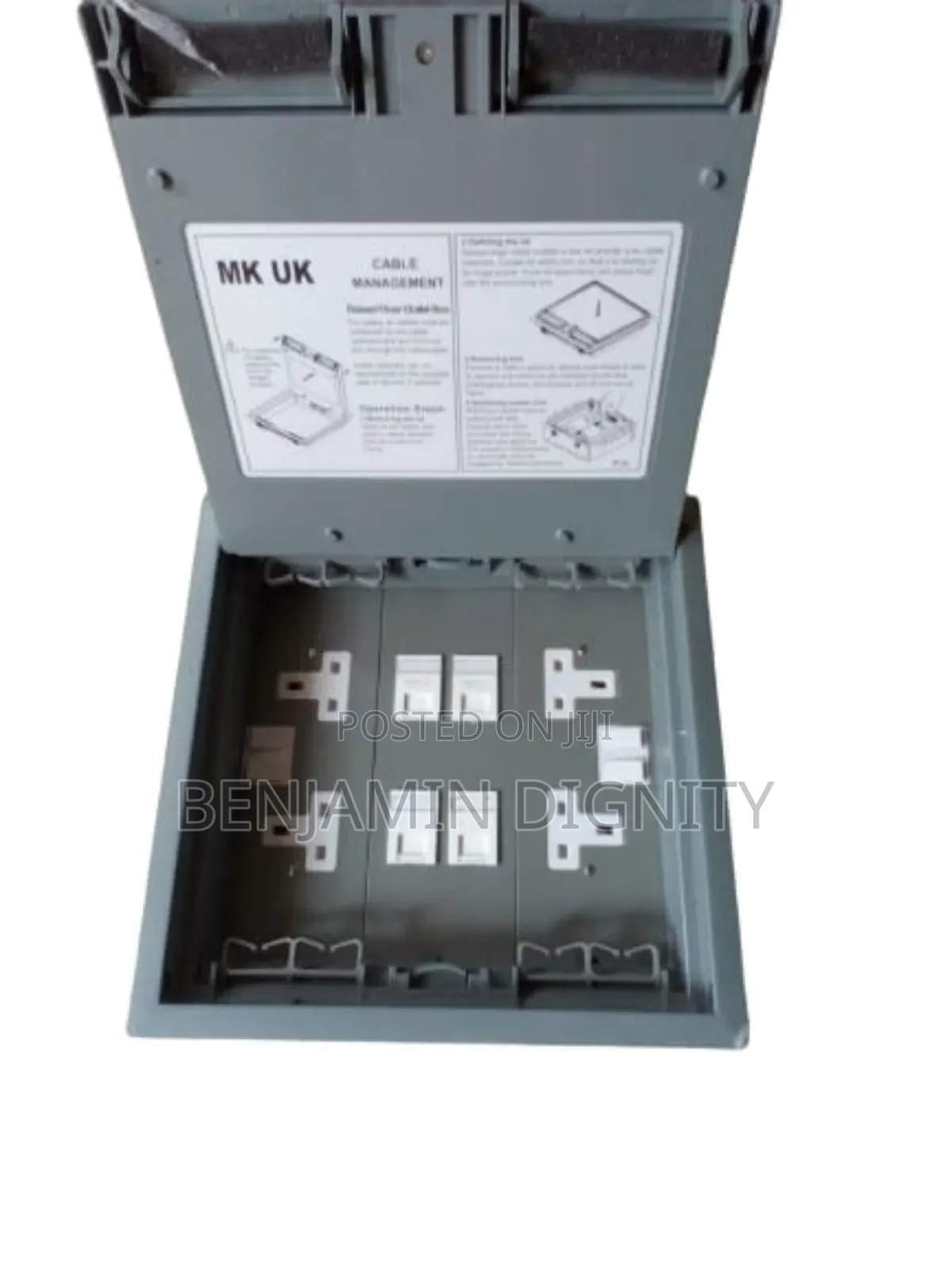 Floor Sockets