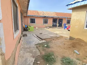 1bdrm Block of Flats in Leisure Place Street, Kubwa for sale