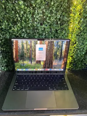 Laptop Apple MacBook Pro 2023 M3 14-Inch 8GB Apple M3 Pro SSD 1T
