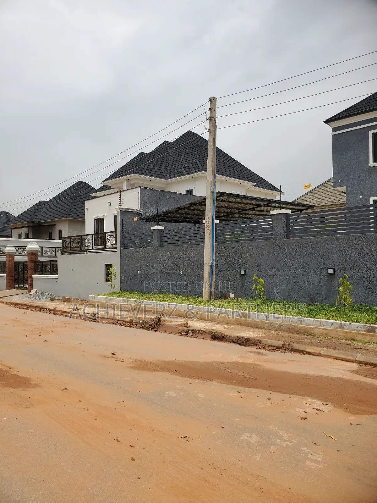 4bdrm Duplex in Admiralty Estate, Asokoro for rent
