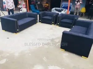 Quality Black Sitting Room Chair