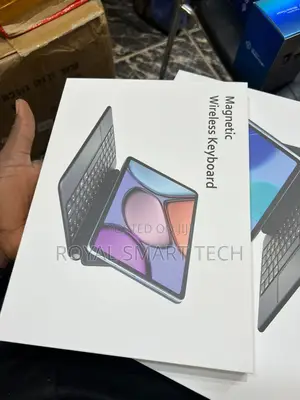 Magnetic Wireless Keyboard