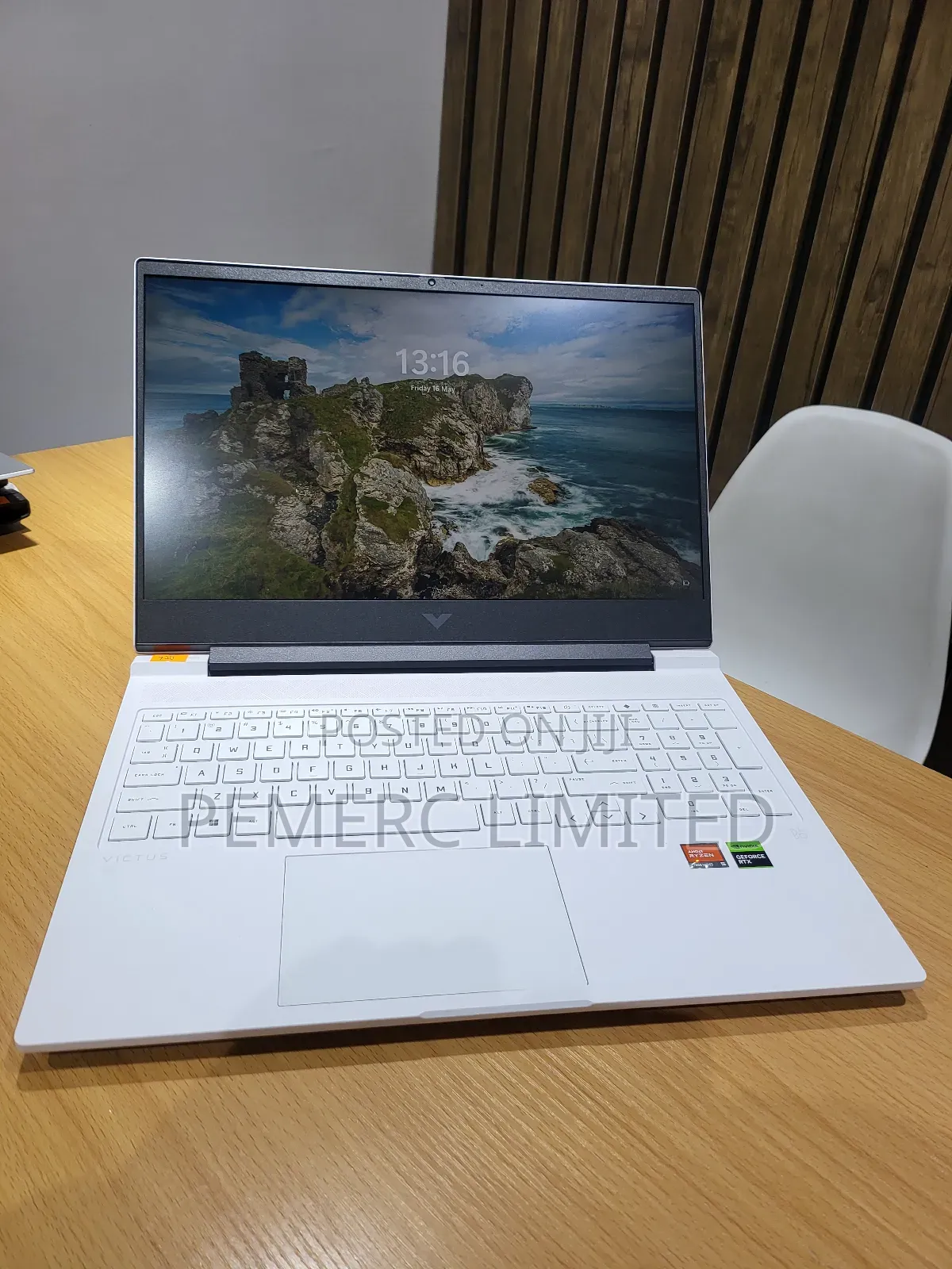 Laptop HP Victus 16 16GB AMD Ryzen 5 SSD 512GB