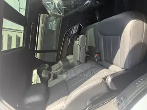 New Land Rover Range Rover Vogue 2024 White