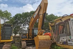 Photo - Cat Excavator 325l
